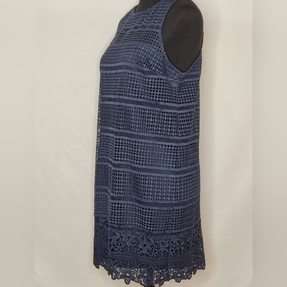 Abercrombie & Fitch Navy Blue Sleeveless Keyhole Crochet Sheath Dress - Size M - Picture 2 of 10